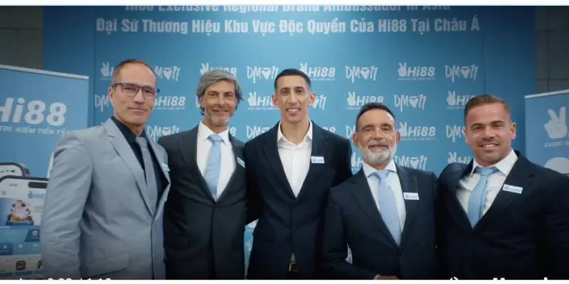 Angel Di Maria trong buổi ký kết hợp tác với Hi88 – Đại sứ thương hiệu độc quyền của nền tảng giải trí trực tuyến hàng đầu.